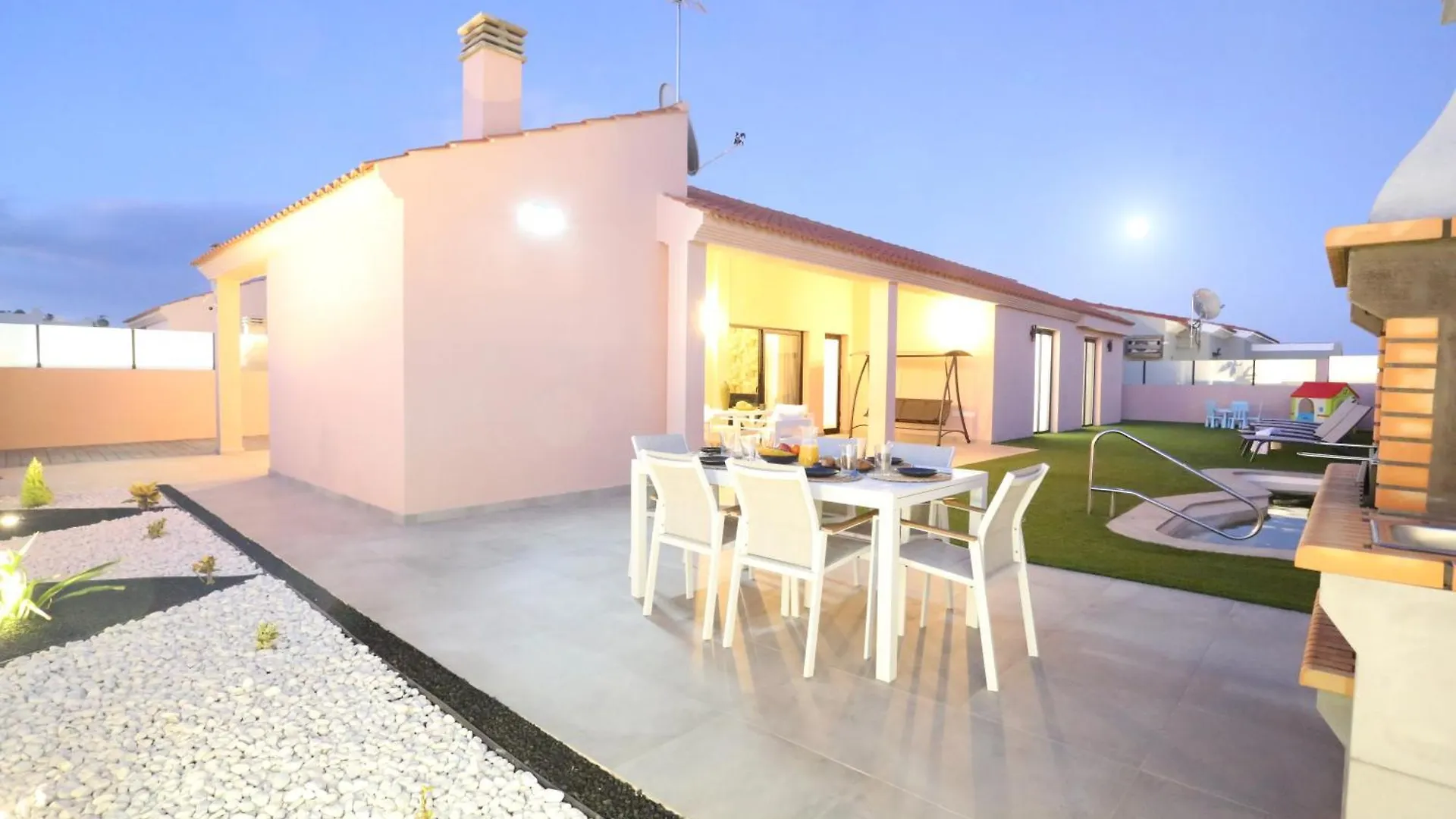 Golden Dunes Villa Picasso Costa De Antigua